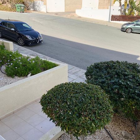 Beautiful 2 Bed Apartment In Peyia Valley, Paphos Luaran gambar