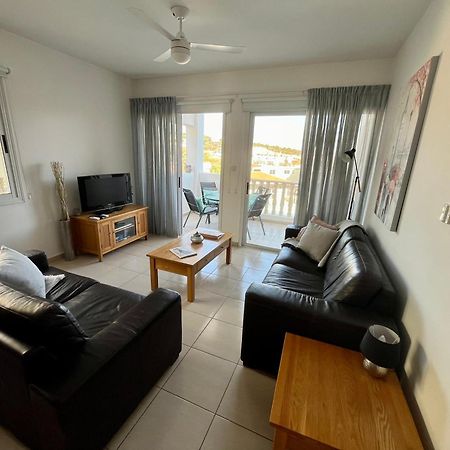 Beautiful 2 Bed Apartment In Peyia Valley, Paphos Luaran gambar