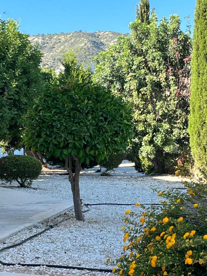 Beautiful 2 Bed Apartment In Peyia Valley, Paphos Luaran gambar