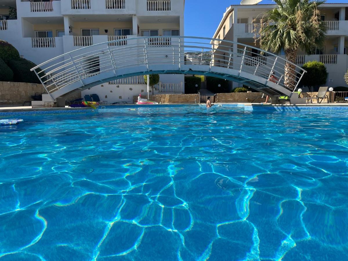 Beautiful 2 Bed Apartment In Peyia Valley, Paphos Luaran gambar