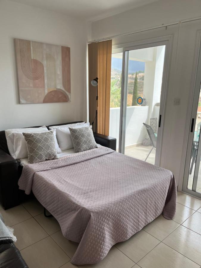 Beautiful 2 Bed Apartment In Peyia Valley, Paphos Luaran gambar