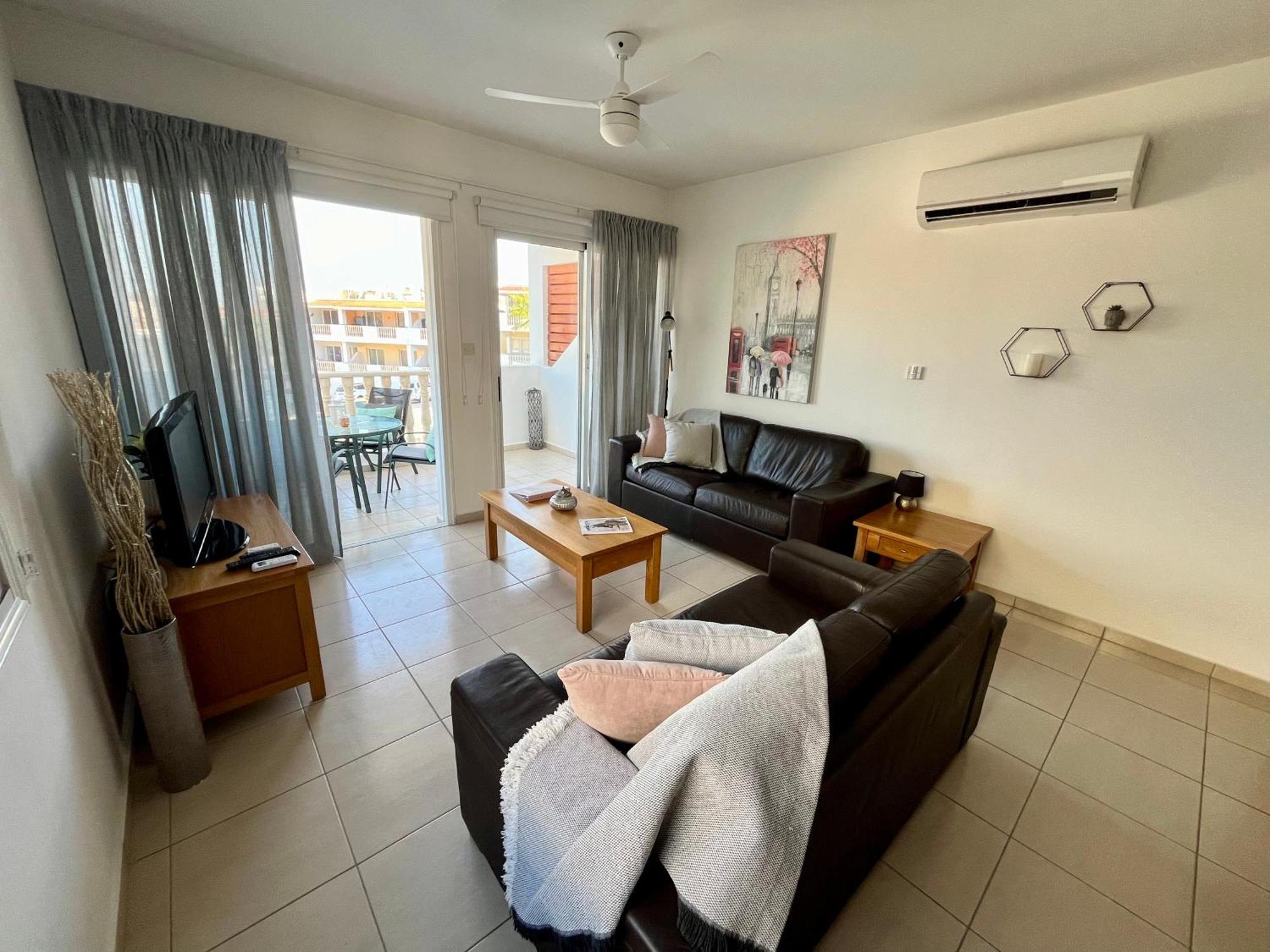 Beautiful 2 Bed Apartment In Peyia Valley, Paphos Luaran gambar